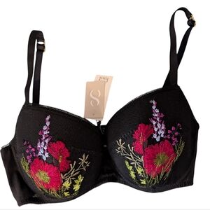 Huit Paris Floral Embroidered Black Lace Bra Women's Size 34D NWT